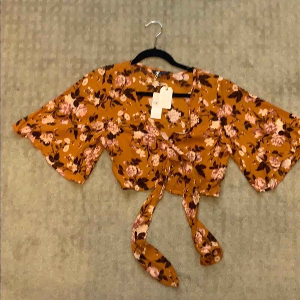 Crop tie top